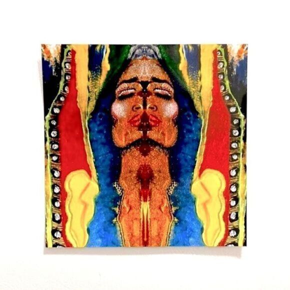 Color Print Woman - Picture 1 of 1